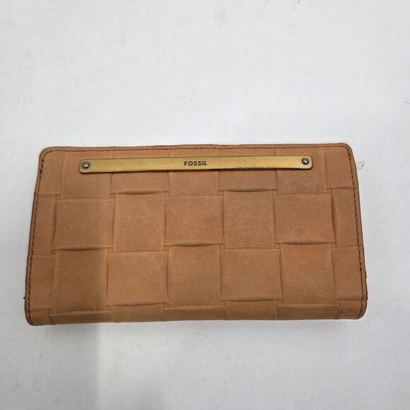 Fossil L33216 Women’s Yellow Leather Snap Wallet Size 6.75x4 in Braided Woven - Picture 1 of 6
